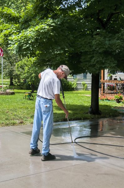 Driveway Concrete Cleaning in Keller