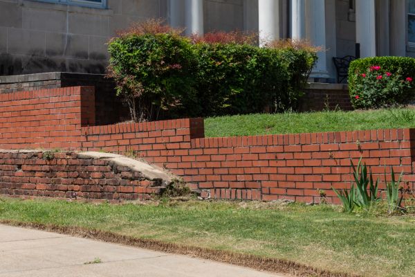Retaining Wall Cleaning in Keller